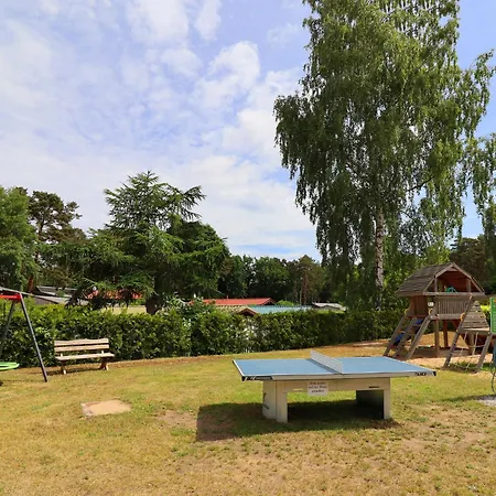 New Luxurious Bungalow, Raeuberkuhle, Koserow 코세로우
